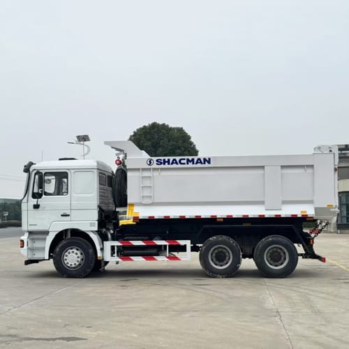 SHACMAN F2000 6*4 Dump Truck - Image 3