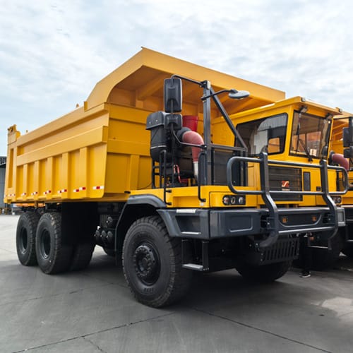 SHACMAN Mianwei 90 Widebody Self-Dumping Truck, 6x4 - Image 2
