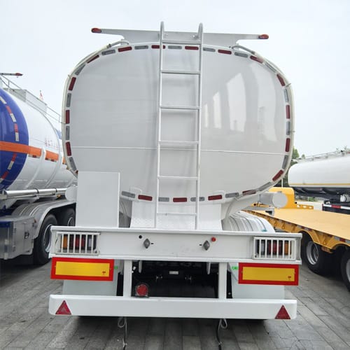 3-axis 42000L square single-cargo oil tanker - Image 4