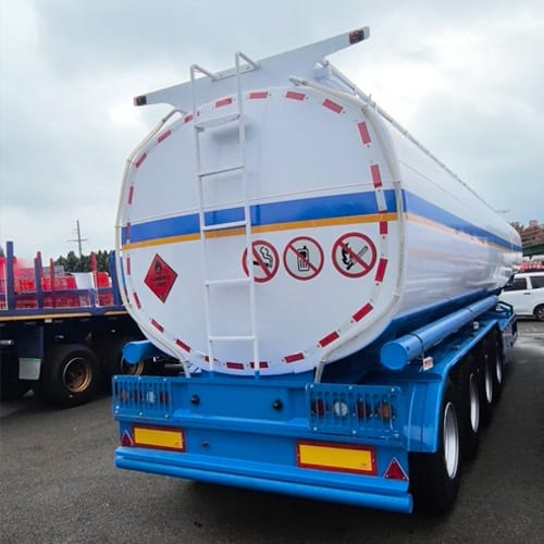 4-axis 58000L square 5-cargo oil tanker - Image 4