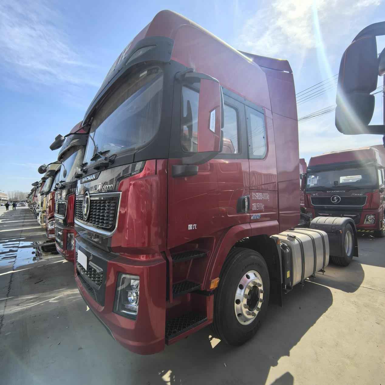 SHACMAN X5000 4x2 Pull Up - Image 6