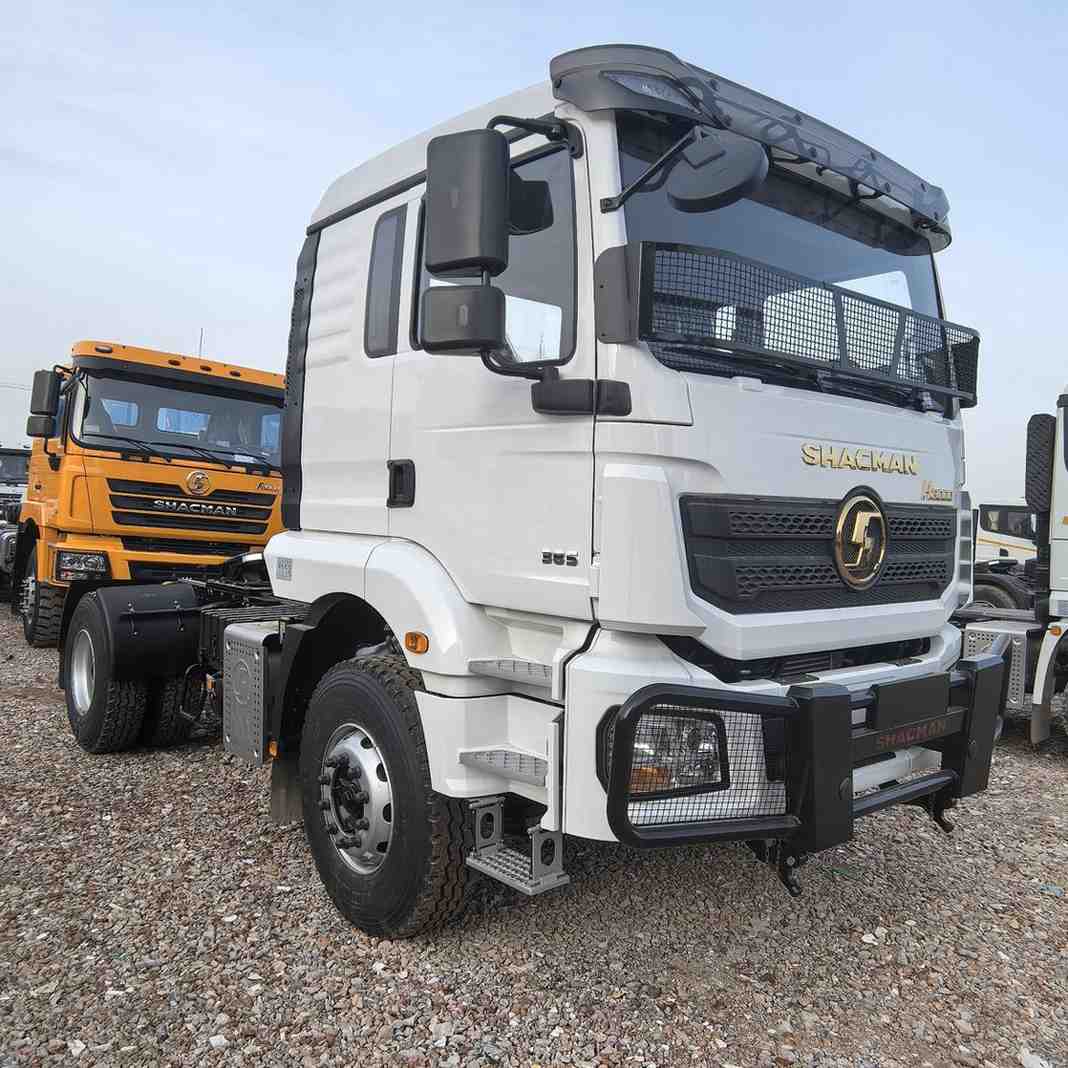 SHACMAN H3000 4x2 Pull Up - Image 4