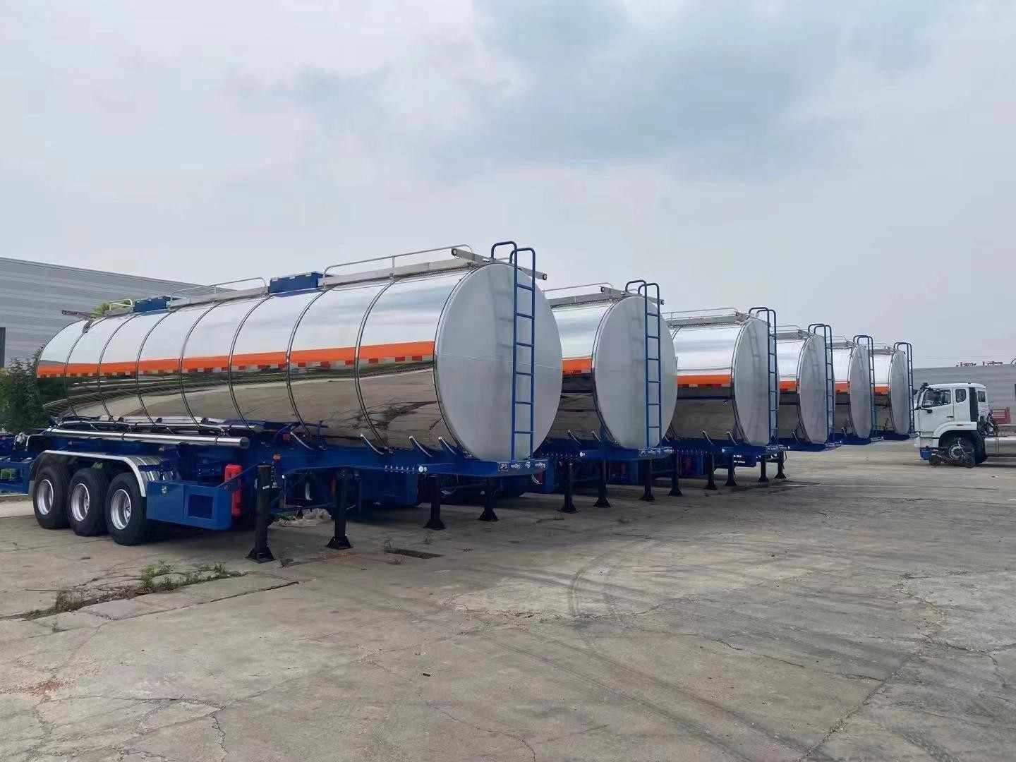3 axle Edible oil transport semi-trailer - Image 5