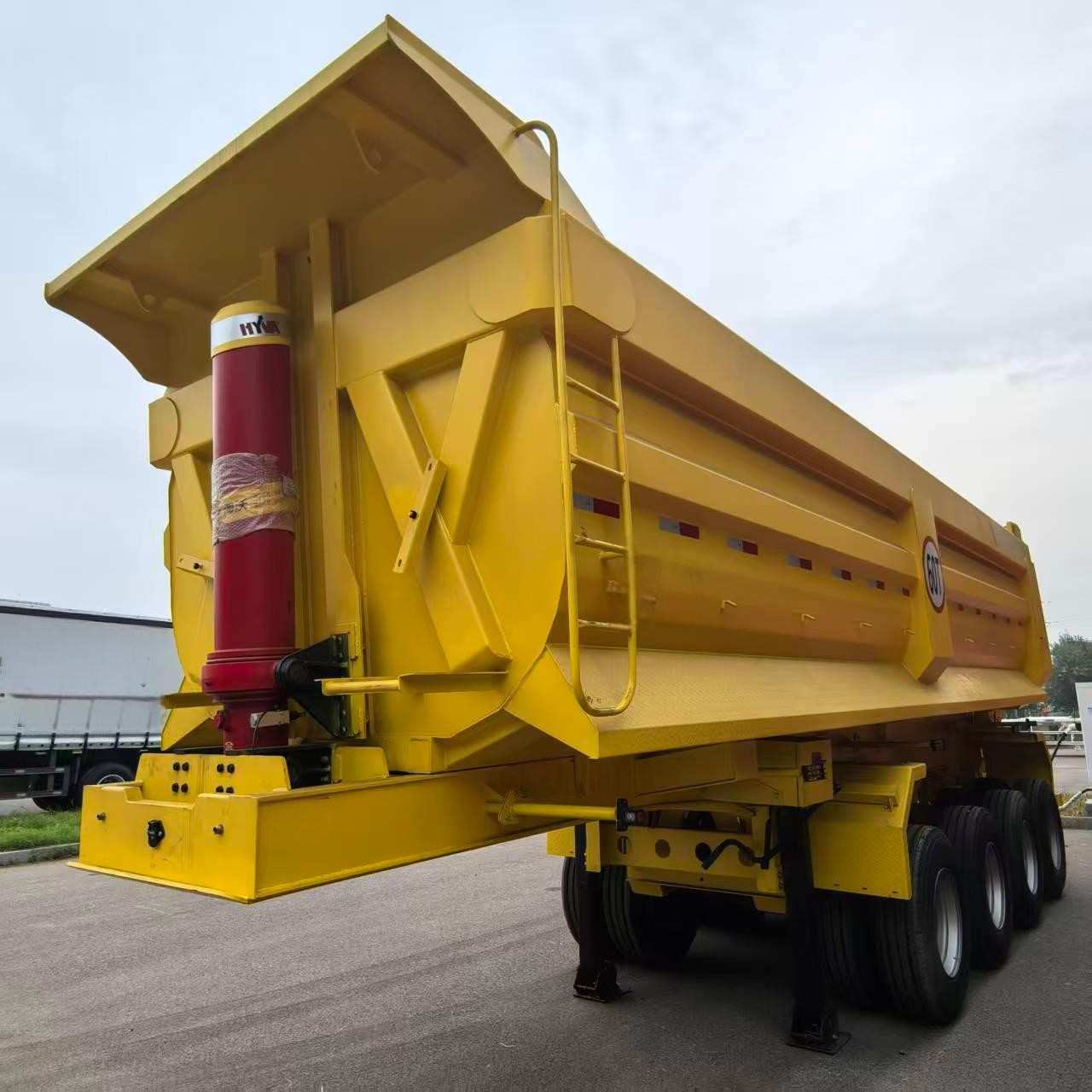 4-axle U-shaped four-axle rear dump semi tarlier - Image 4