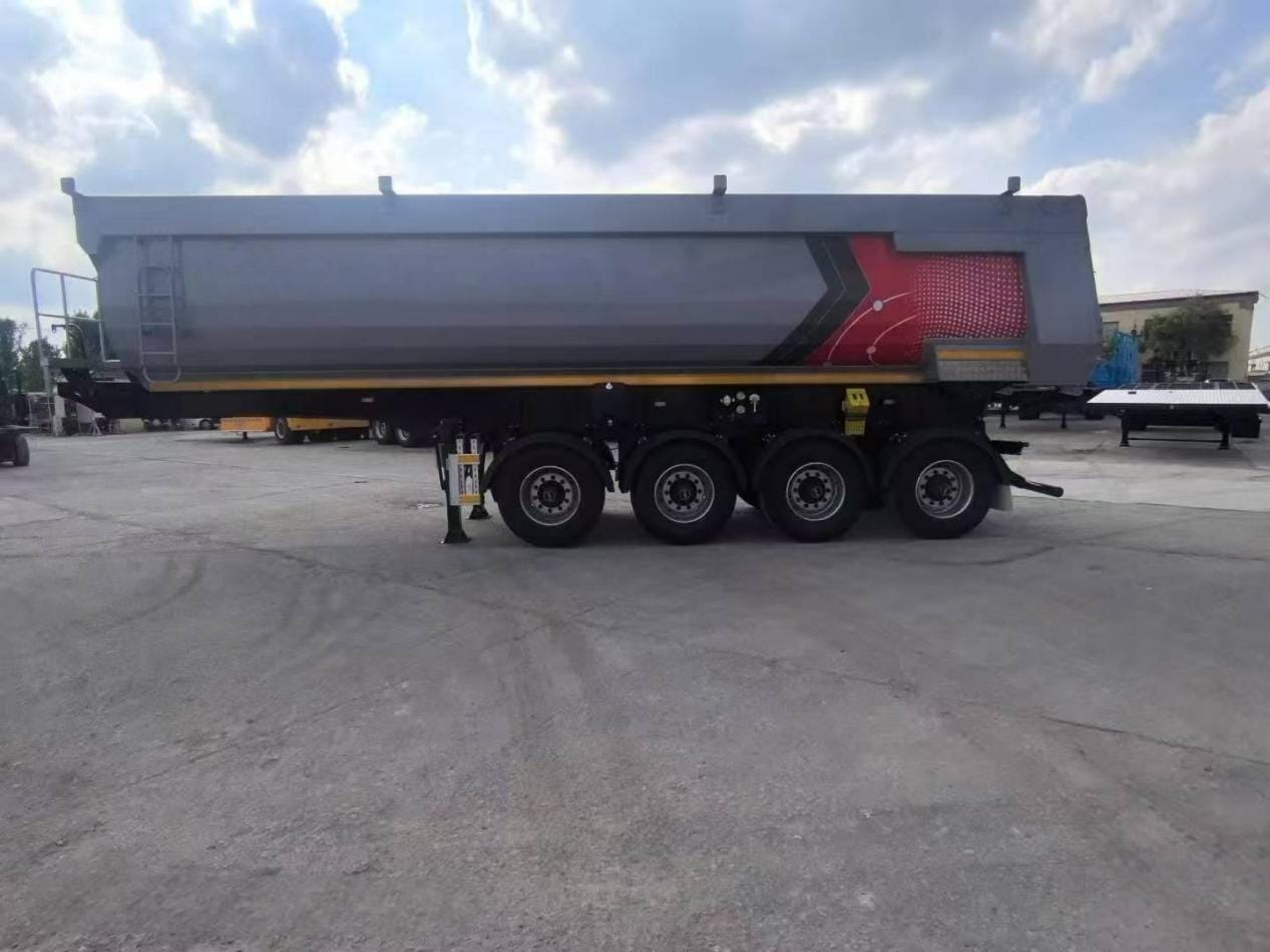 U shaped four-bridge front axle lifting rear turning self-unloading semi tarlier - Image 4