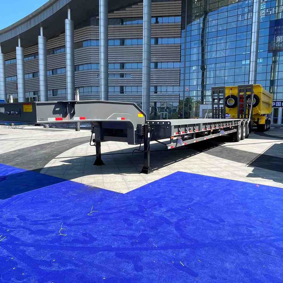 Low flatbed semi-trailer - Image 4