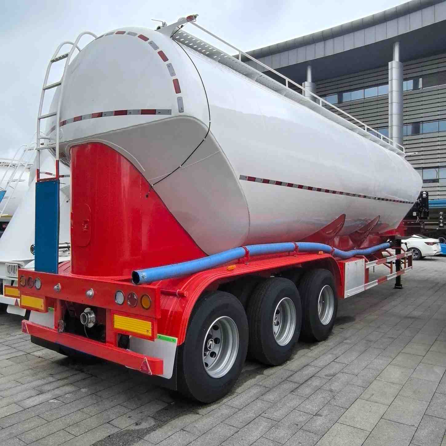 Vertical cement tank semi-trailer - Image 4