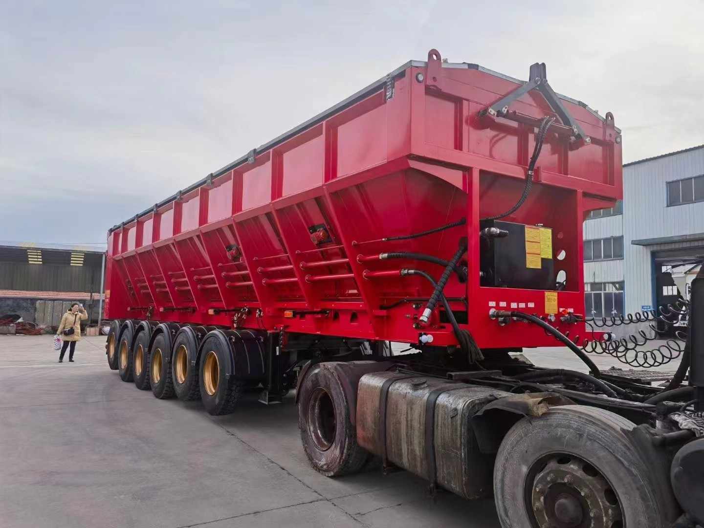 6-axile Bulk grain transport semi-trailer - Image 5