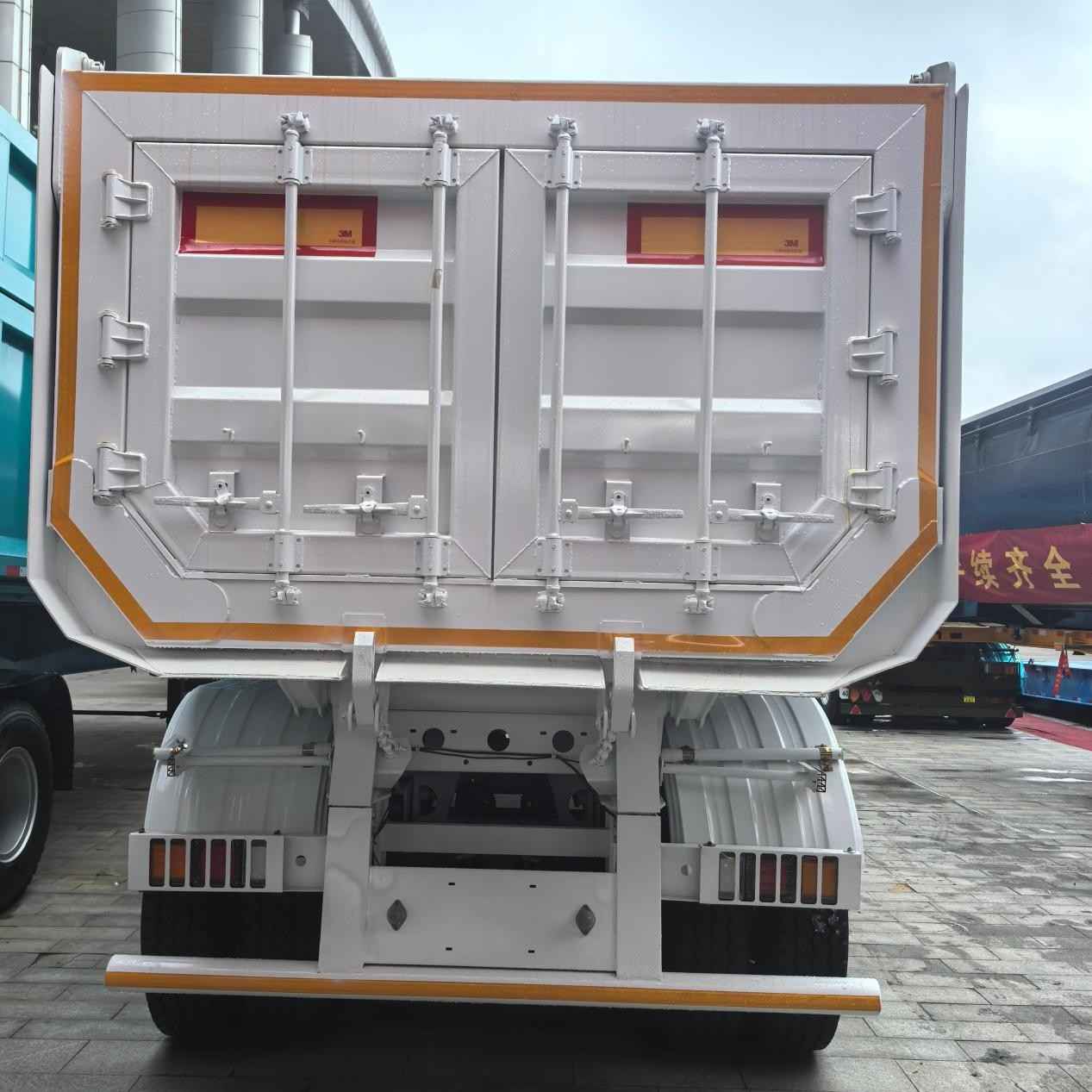 4-axle U shapeFour Bridge Rear Turning Self-unloading semi tarlier - Image 6