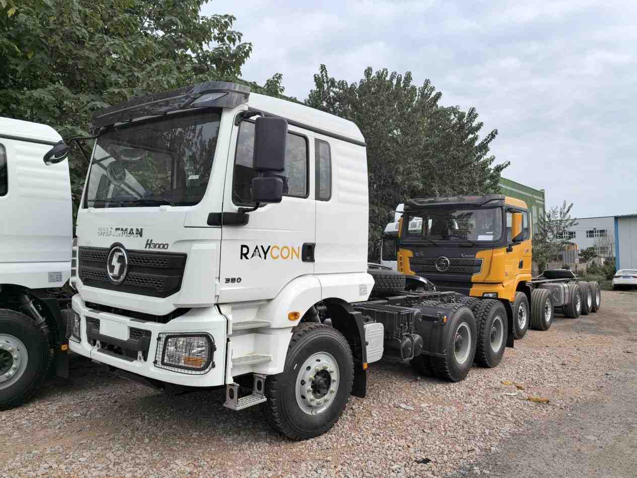 SHACMAN H3000 6x4 Pull Up - Image 6