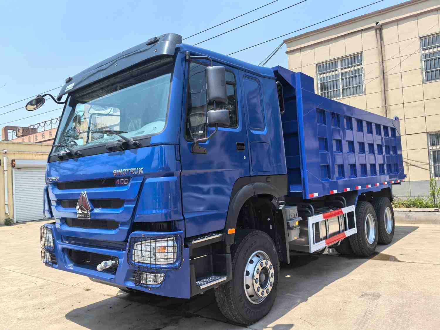 HOWO 400hp 6x4 dump truck - Image 3